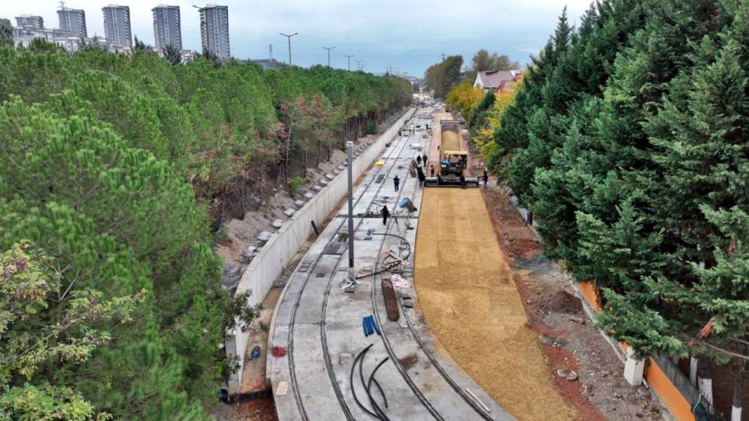 Raylar döşeniyor, şehir dönüşüyor! Kocaeli'ye dev tramvay projesi 11